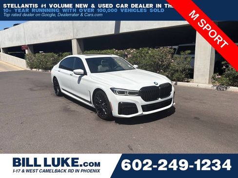 Used 2021 BMW 740i w/ M Sport Package image 1