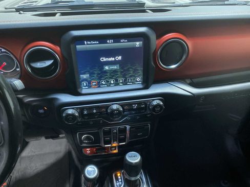 Used 2020 Jeep Wrangler Unlimited Rubicon AWD/4WD image 16