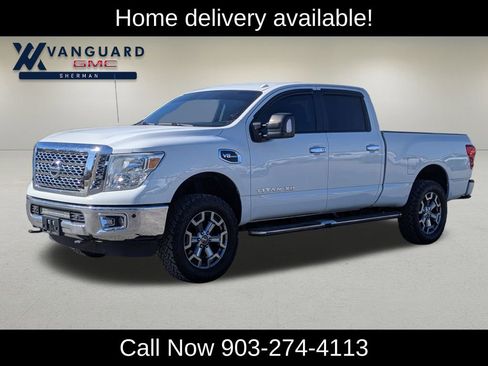 Used 2018 Nissan Titan SV w/ SV Convenience Package image 5