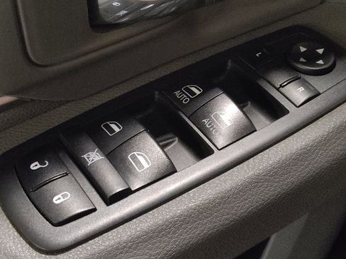 Used 2019 RAM 1500 Big Horn image 27