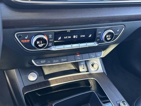 Used 2022 Audi Q5 2.0T Premium image 25