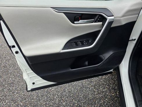 Certified 2022 Toyota RAV4 Limited AWD/4WD image 35