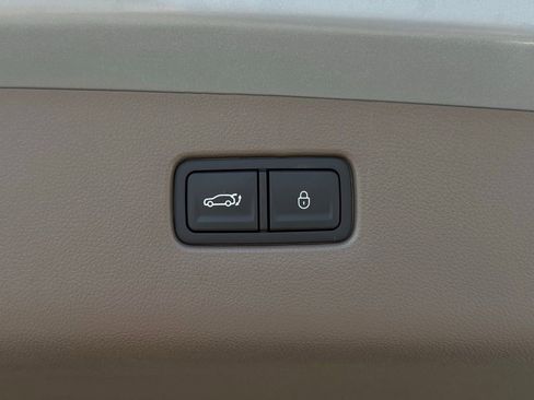 New 2026 Genesis GV70 2.5T Advanced image 17