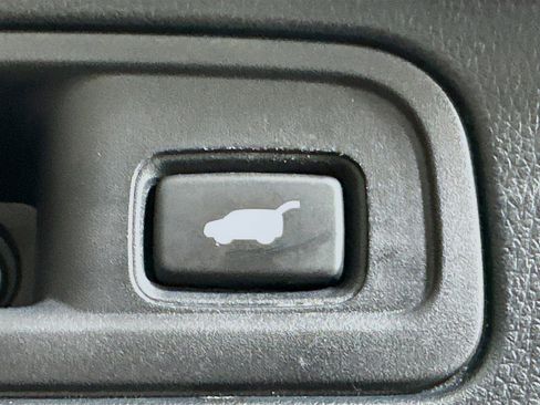 Used 2022 Honda Pilot Touring image 32