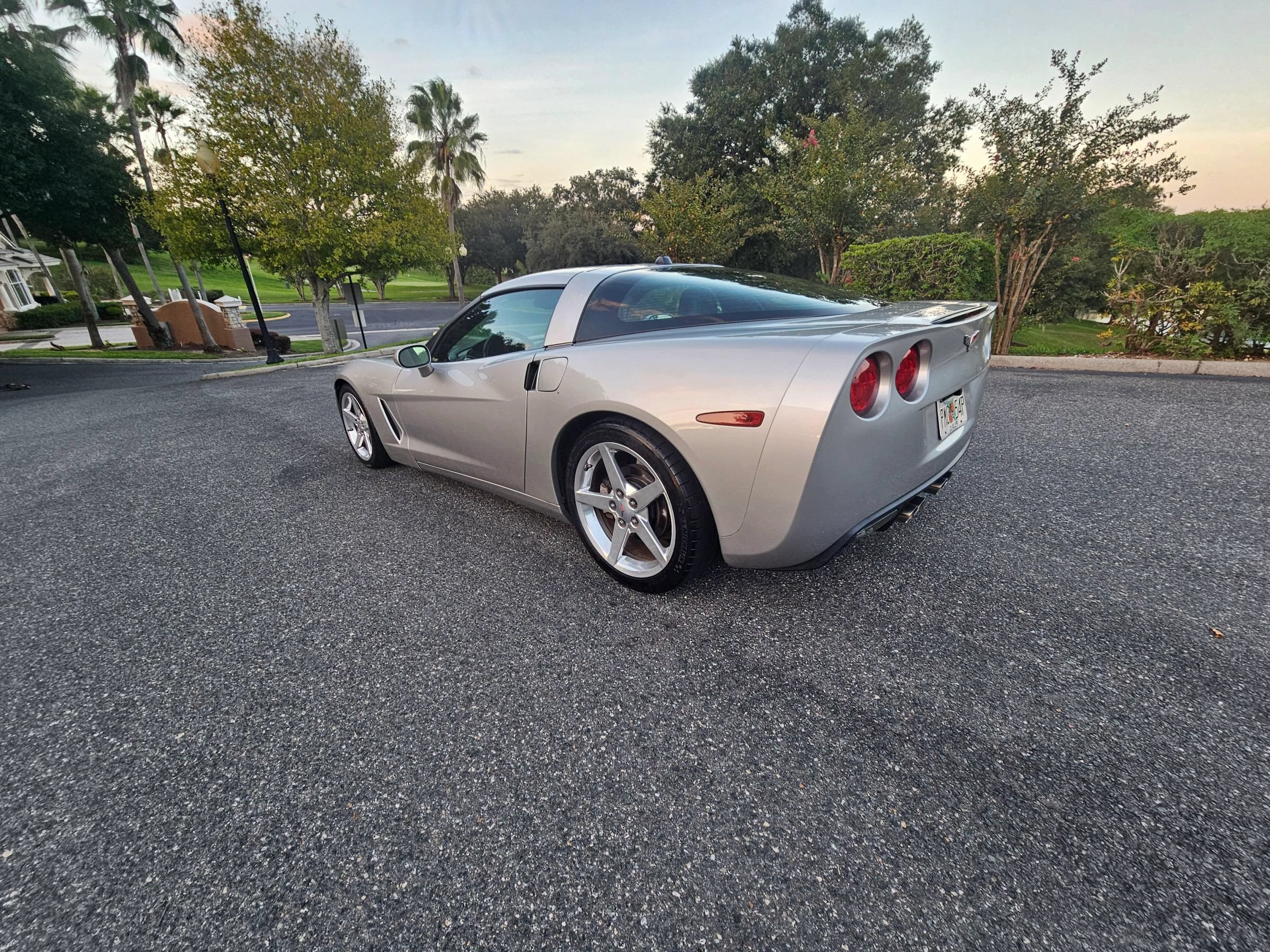 Used 2005 Chevrolet Corvette Coupe w/ Preferred Equipment Group RWD image 15