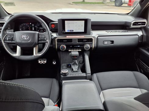 Certified 2025 Toyota Tacoma TRD Sport AWD/4WD image 11