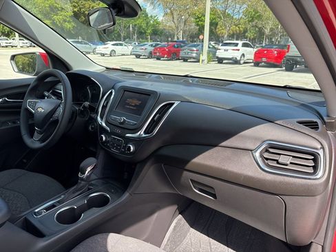 Used 2024 Chevrolet Equinox LT w/ LPO, Floor Liner Package image 17