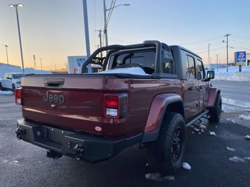 Used 2021 Jeep Gladiator Willys image 3