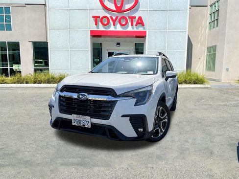 Used 2023 Subaru Ascent Limited AWD/4WD image 4