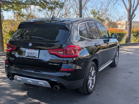 Used 2021 BMW X3 xDrive30e w/ Premium Package AWD/4WD image 9