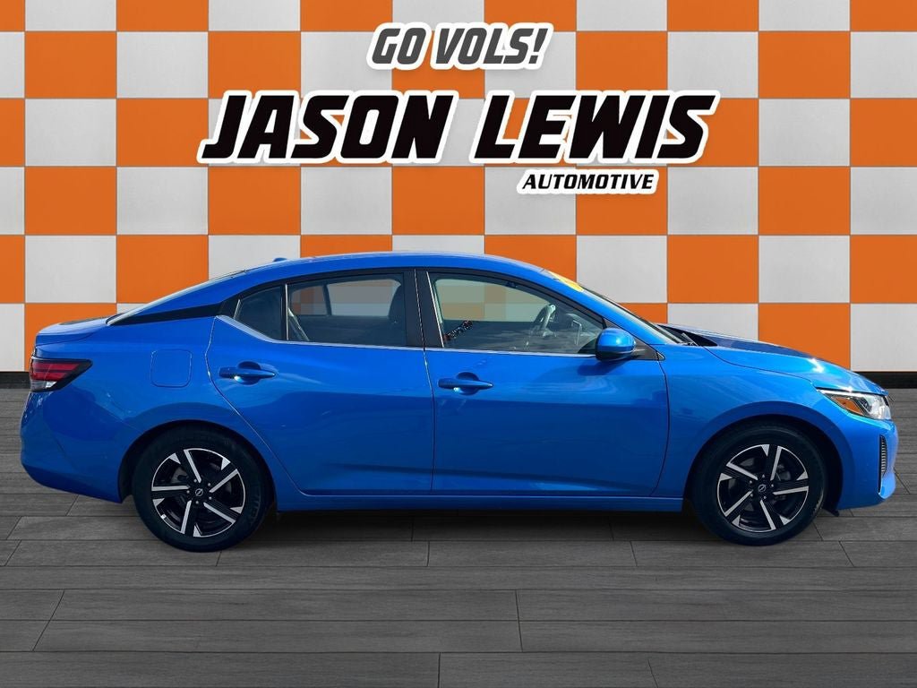 Used 2024 Nissan Sentra SV FWD image 2