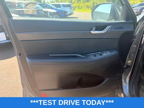 Used 2023 Hyundai Palisade Limited AWD/4WD image 12