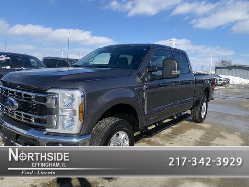 Used 2025 Ford F250 XLT image 1