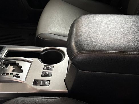 Used 2021 Toyota 4Runner SR5 Premium w/ Moonroof Package RWD image 26