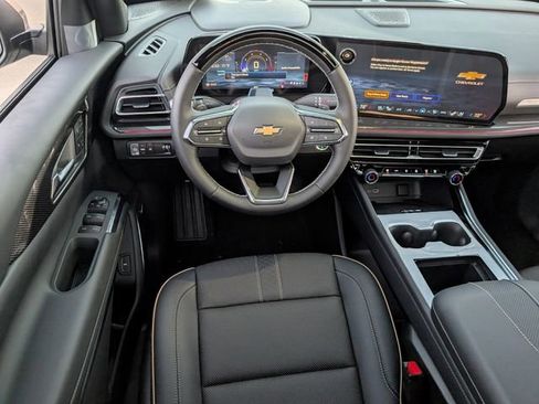 New 2026 Chevrolet Traverse High Country FWD image 8