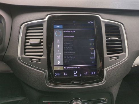 Used 2021 Volvo XC90 T5 Momentum w/ Climate Package image 24