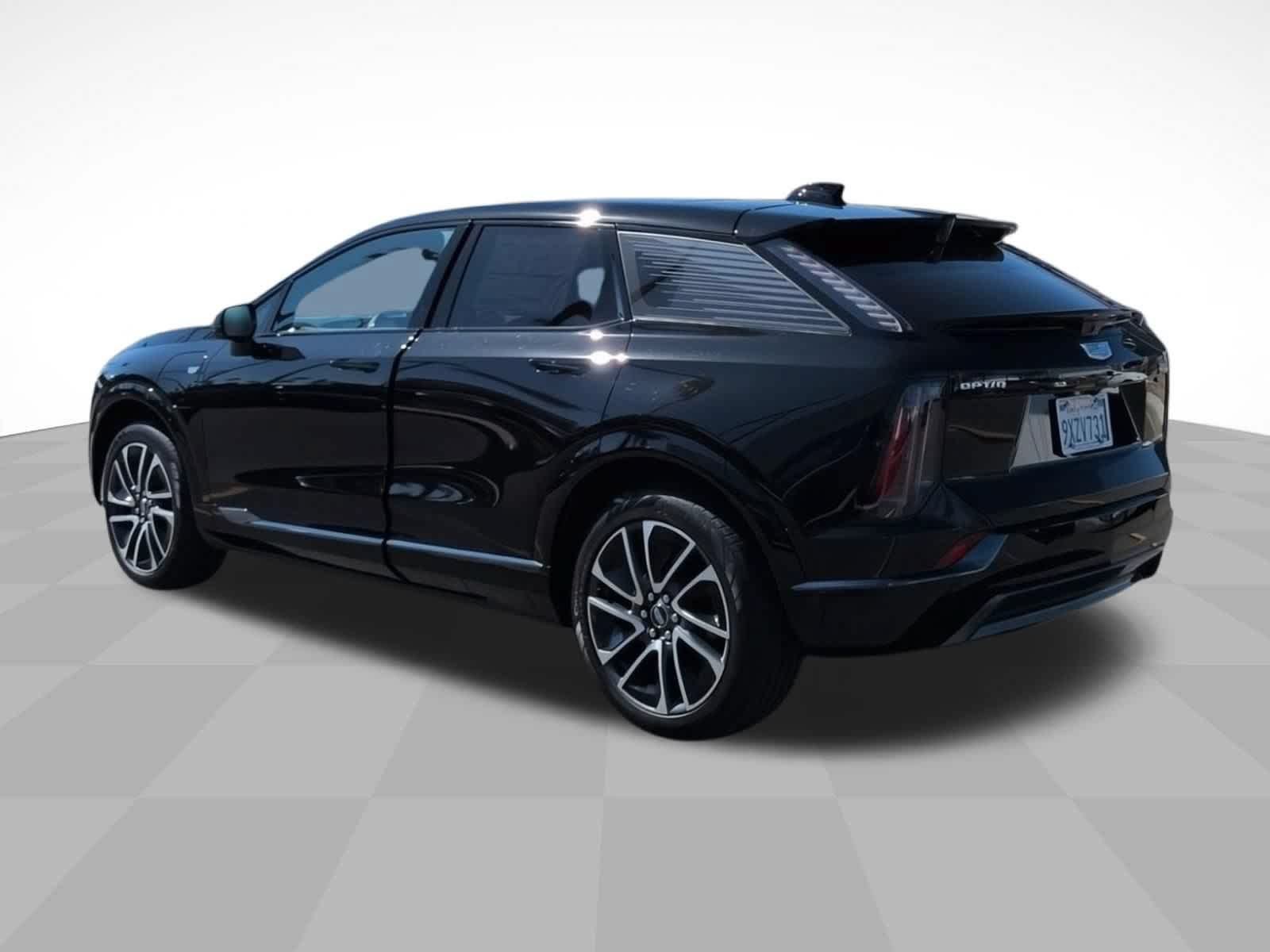 Used 2026 Cadillac Optiq Sport 1 AWD/4WD image 7