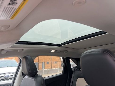 Certified 2021 Ford Escape Titanium w/ Titanium Premium Package image 21