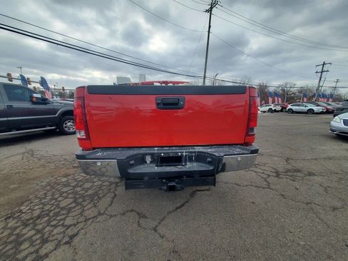 Used 2009 GMC Sierra 3500 SLE w/ Convenience Package image 4