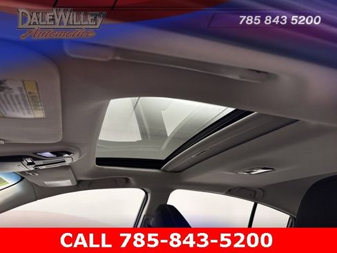 Used 2021 Subaru Legacy Premium image 10