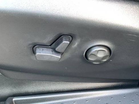 New 2026 Chrysler Pacifica Select image 19