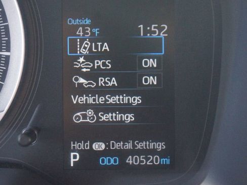 Used 2022 Toyota Corolla SE FWD image 4