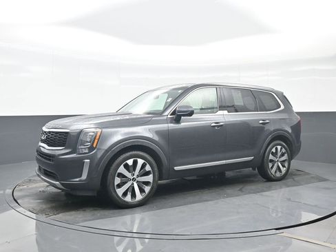 Used 2022 Kia Telluride S AWD/4WD image 2