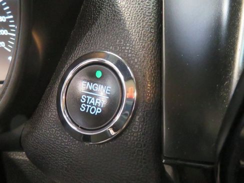 Used 2018 Ford EcoSport Titanium image 25