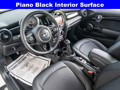 Used 2019 MINI Cooper 2-Door Hardtop image 14