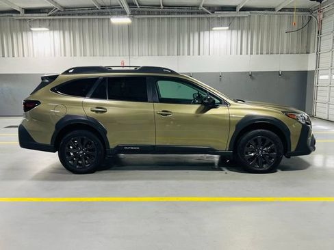 Used 2025 Subaru Outback Onyx Edition AWD/4WD image 19