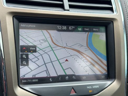Used 2012 Lincoln MKX AWD image 17
