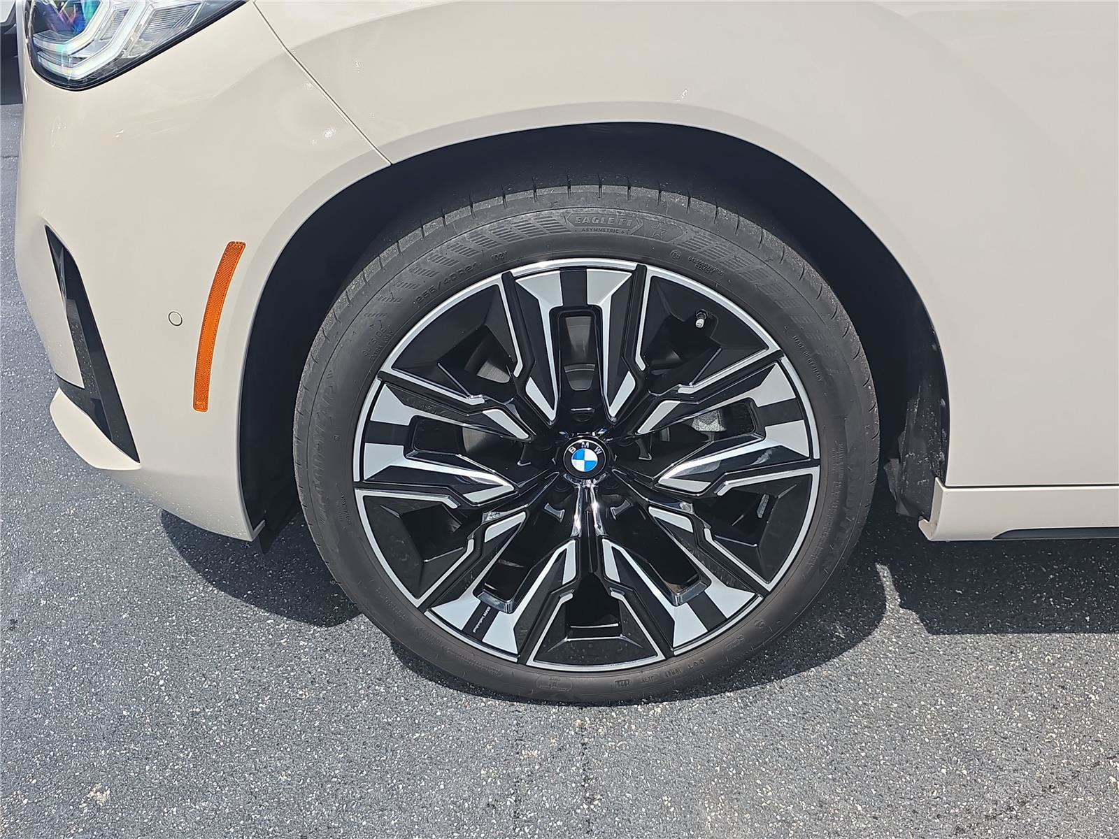 Certified 2026 BMW X3 xDrive30i w/ Premium Package AWD/4WD image 7