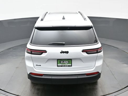 New 2026 Jeep Grand Cherokee L Limited w/ Limited Altitude Package AWD/4WD image 25