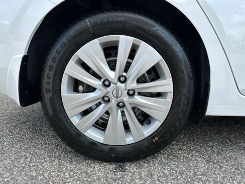 New 2025 Nissan Sentra S image 17