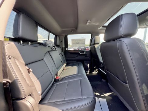 New 2026 GMC Sierra 3500 Denali w/ Denali Reserve Package AWD/4WD image 40