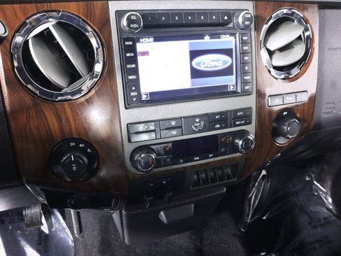 Used 2011 Ford F250 Lariat w/ Lariat Ultimate Pkg AWD/4WD image 15