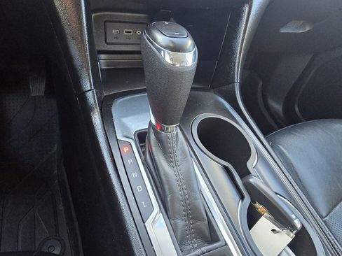 Used 2020 Chevrolet Equinox LT w/ Driver Convenience Package image 25