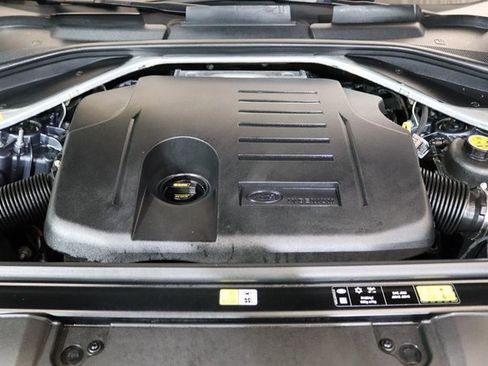 Used 2024 Land Rover Range Rover SE image 32