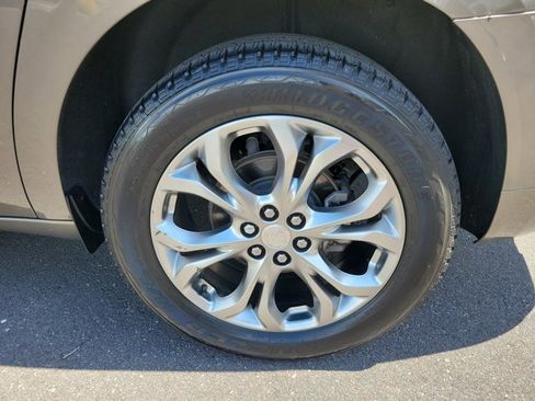 Used 2020 Buick Enclave Avenir w/ Avenir Technology Package FWD image 29