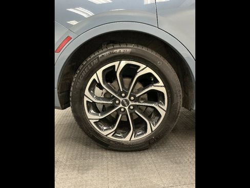 Used 2026 Lincoln Nautilus Reserve AWD/4WD image 45