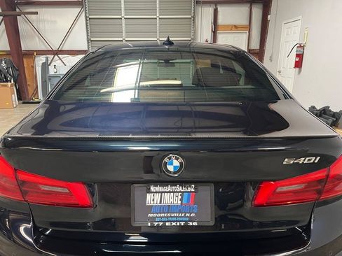Used 2020 BMW 540i w/ M Sport Package RWD image 9