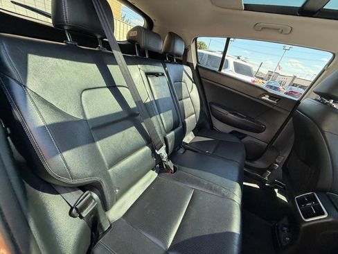 Used 2017 Kia Sportage EX w/ EX Technology Package FWD image 19
