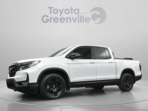 Used 2024 Honda Ridgeline Black Edition image 2