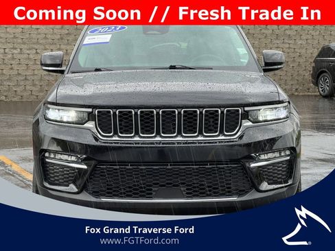 Used 2023 Jeep Grand Cherokee Limited AWD/4WD image 35