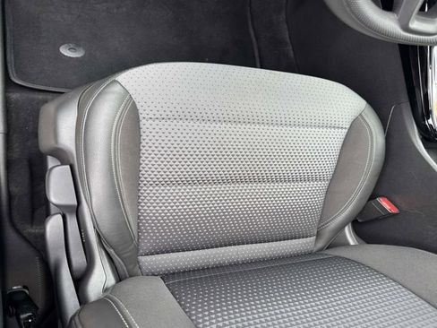 Used 2024 Chevrolet Trax LT image 9