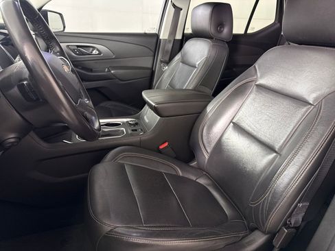 Used 2020 Chevrolet Traverse Premier w/ Redline Edition image 11