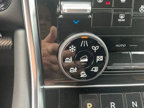 New 2025 Nissan Armada SL AWD/4WD image 24