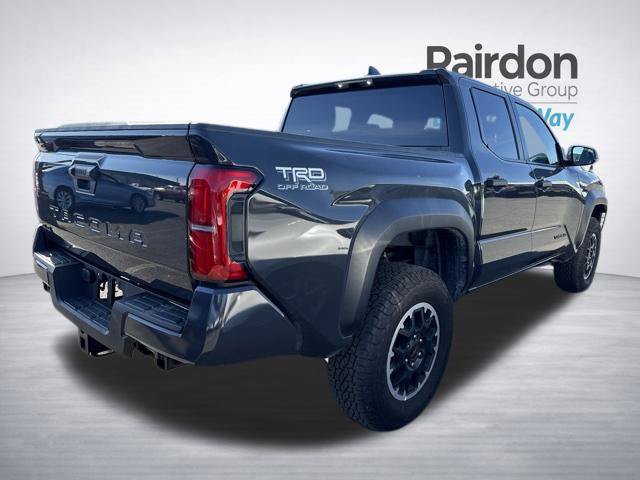 Used 2024 Toyota Tacoma TRD Off-Road AWD/4WD image 12