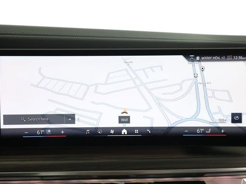 Used 2024 BMW i7 eDrive50 image 18