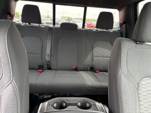 New 2026 RAM 1500 Express AWD/4WD image 15